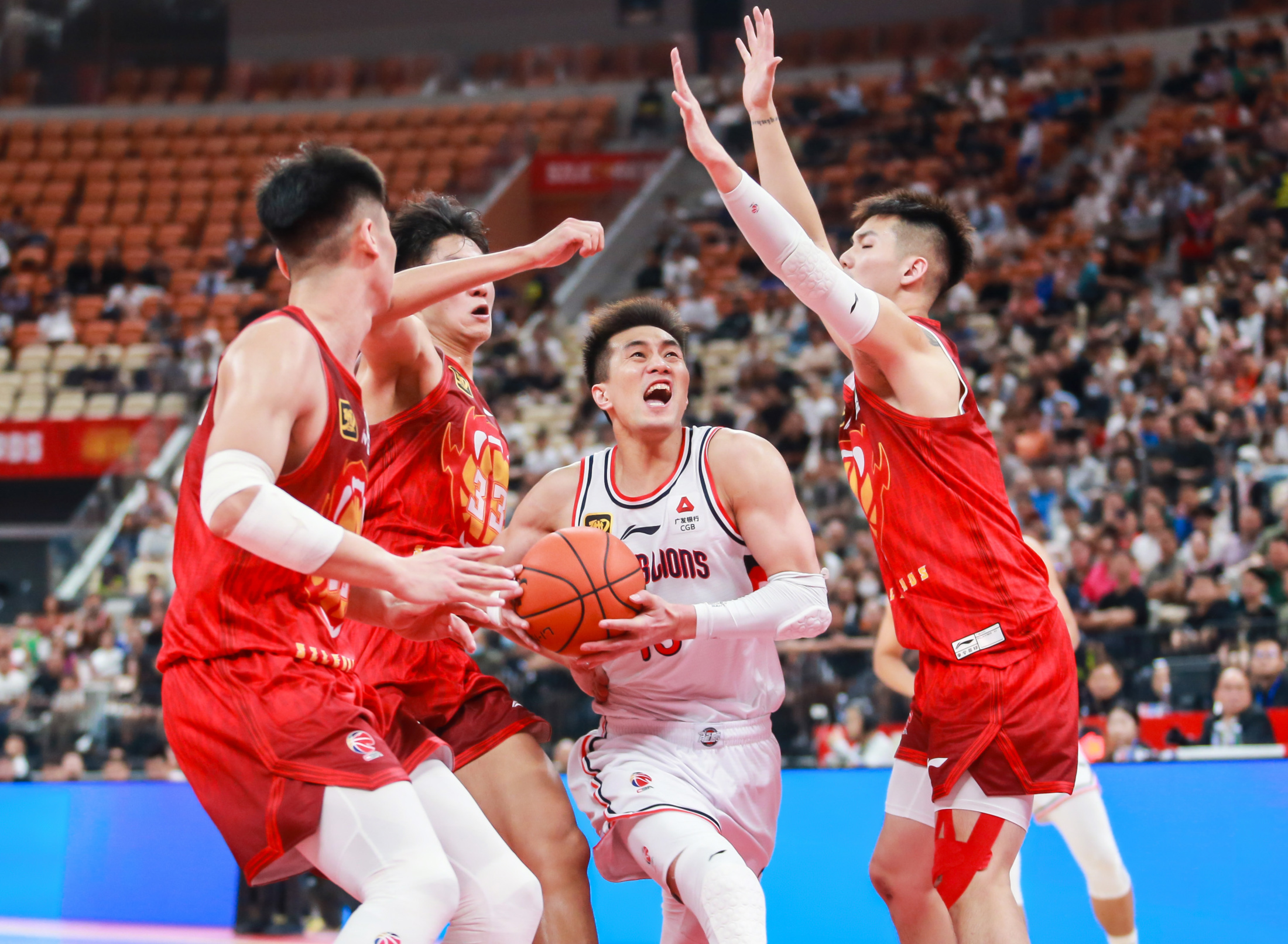 包含国际比赛日突围战来临，广州队围绕足总杯复出首秀，态度坚定，球队文化再被提及的词条-开元棋牌官网